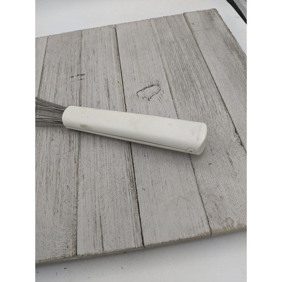 Chef Wizard White Whisk Locking Handle Tongs 12" Kitchen Utensil Spatula - Picture 6 of 7